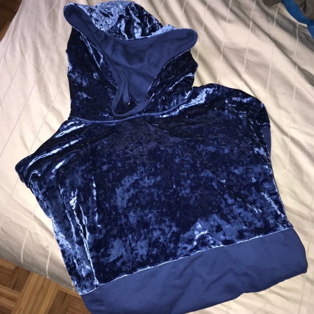 Blue hoodie size M-L, never worn